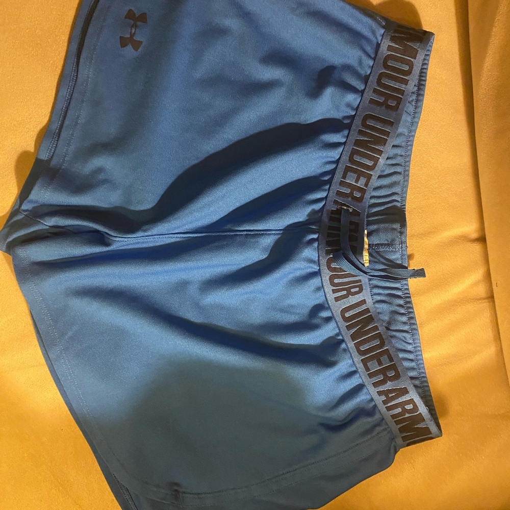 UnderArmour shorts M